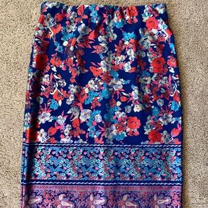Eci Women Pencil Cut Floral Multicolored Skirt